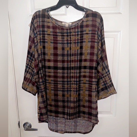 PLUS BLOUSE 3X - Picture 2 of 3